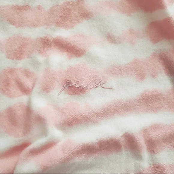 NWT VS PINK knotted long sleeve tie dye - Picture 3 of 3